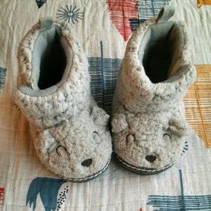 Carter's fuzzy bear boots